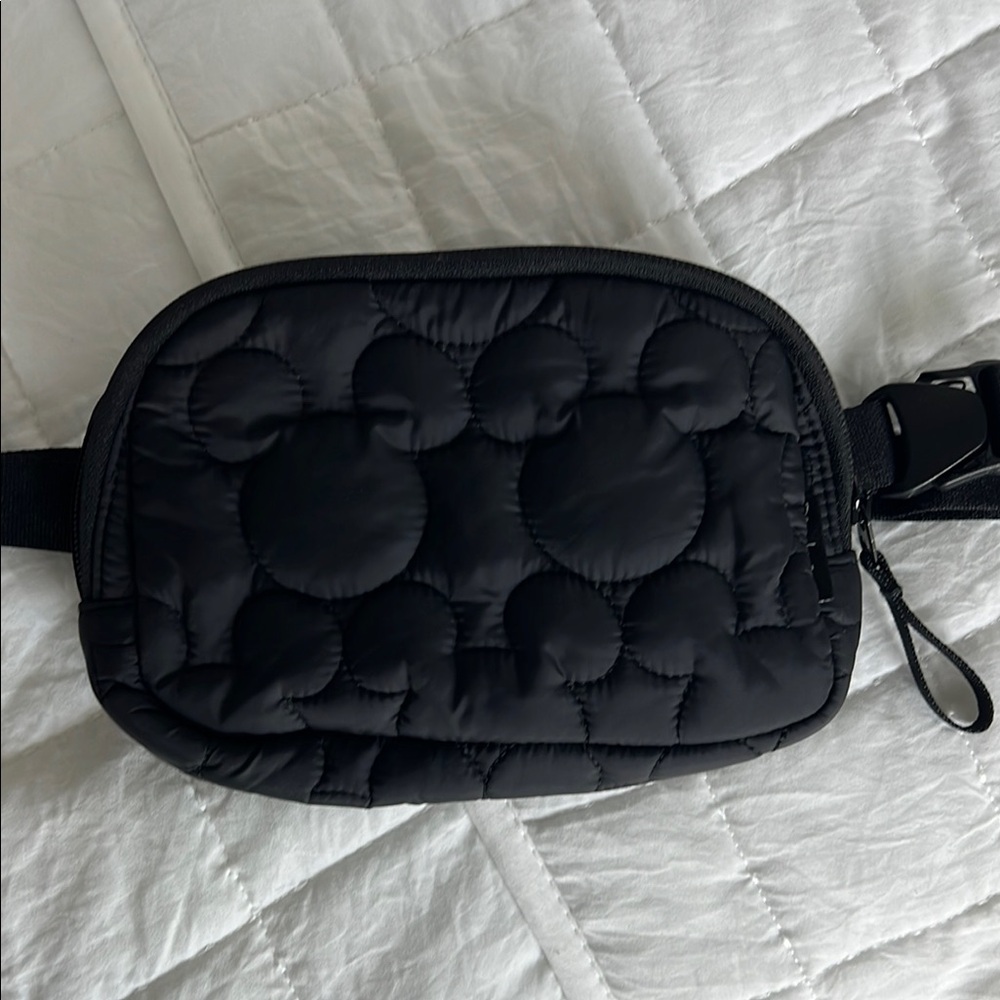 Vera Bradley Black Small Belt Bag - Disney